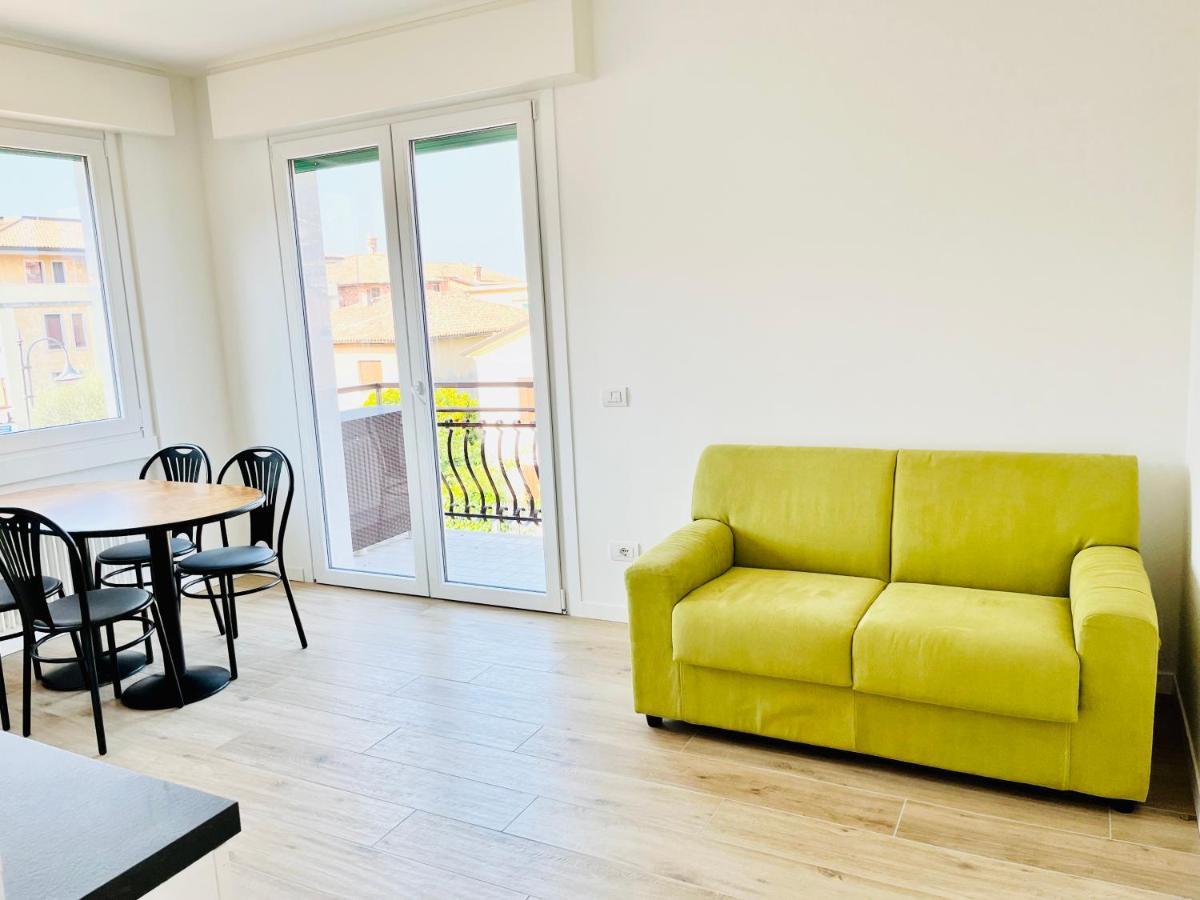 Berengario Suites Torri Del Benaco Bagian luar foto
