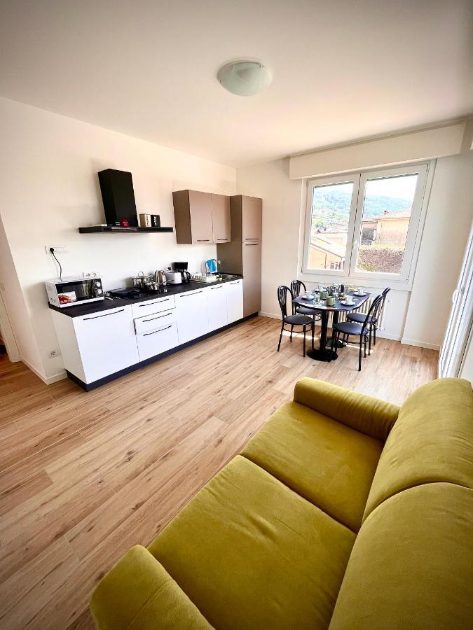 Berengario Suites Torri Del Benaco Bagian luar foto