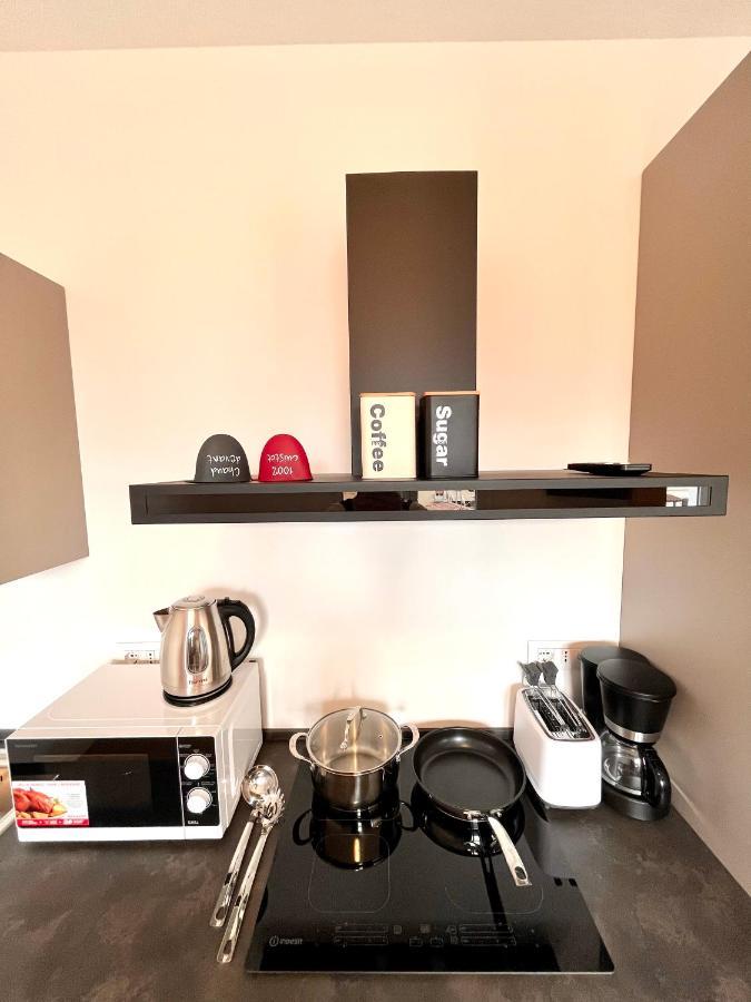 Berengario Suites Torri Del Benaco Bagian luar foto