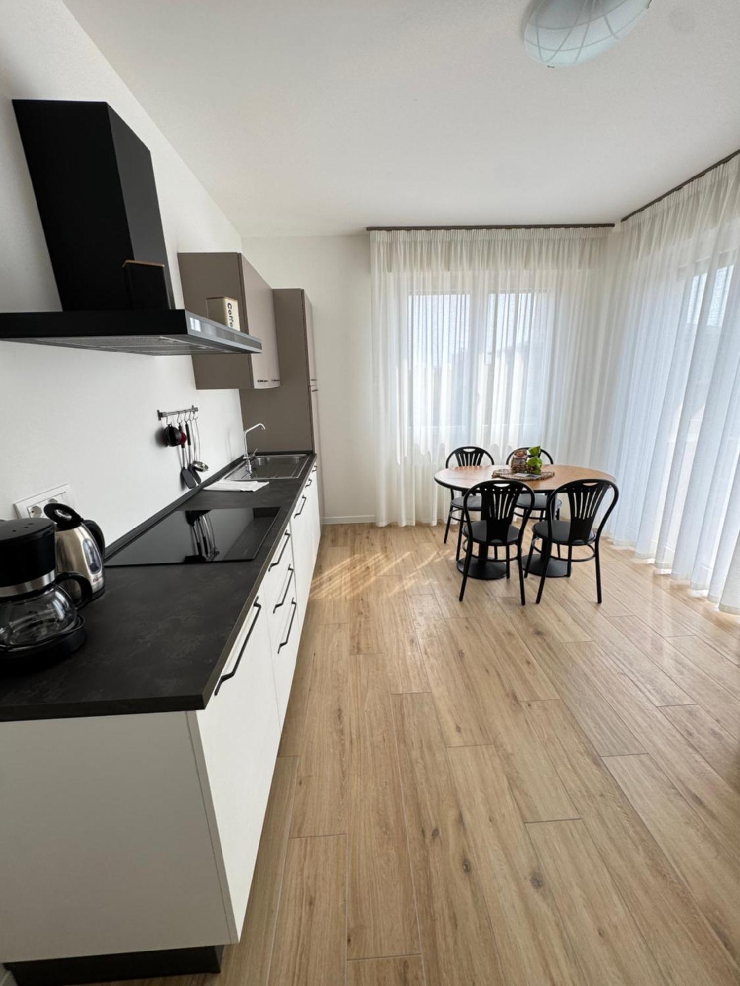 Berengario Suites Torri Del Benaco Bagian luar foto